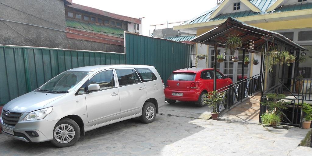 Aangan Regency Hotel Shimla Exterior photo